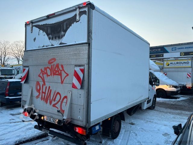 Box van RENAULT Master