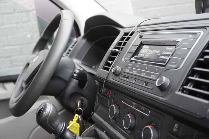 Delivery van Volkswagen Transporter 2.0 TDI L2 EURO 6 - Airco - Cruise ...