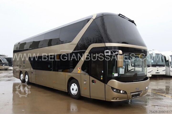 Dubbeldekkers Neoplan Skyliner L