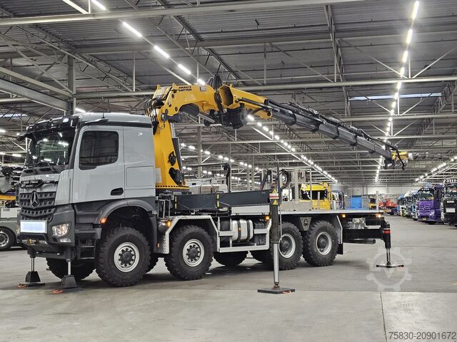 Φορτηγό γερανού Mercedes-Benz AROCS 3253 8x8 / 65 t/m CRANE + JIB + WINCH / K...