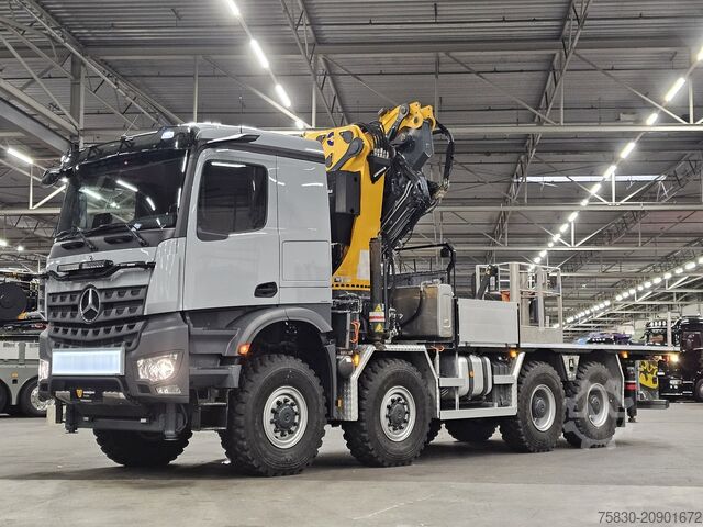 Φορτηγό γερανού Mercedes-Benz AROCS 3253 8x8 / 65 t/m CRANE + JIB + WINCH / K...