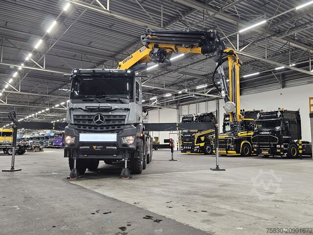 Φορτηγό γερανού Mercedes-Benz AROCS 3253 8x8 / 65 t/m CRANE + JIB + WINCH / K...