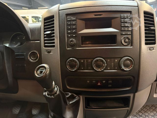 Minibusz MERCEDES-BENZ Sprinter 213 Lang 9 Sitze Klima Sthz 1.Hand