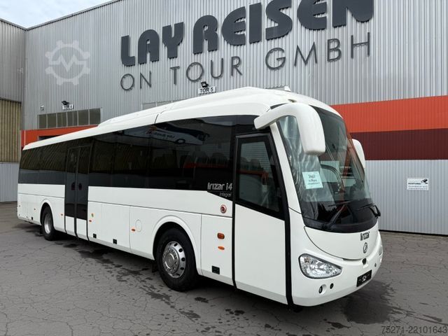 Távolsági autóbusz IRIZAR i4 integral
