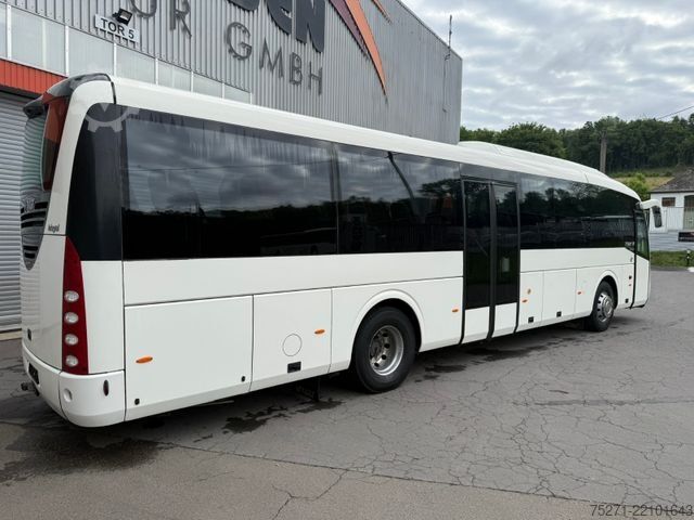 Távolsági autóbusz IRIZAR i4 integral