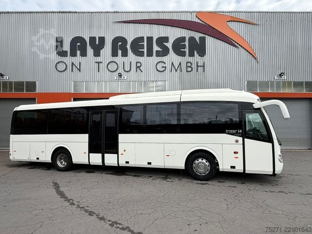 Távolsági autóbusz IRIZAR i4 integral