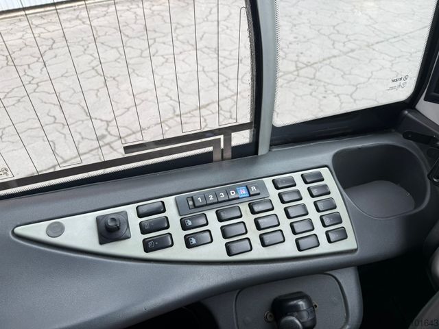 Távolsági autóbusz IRIZAR i4 integral