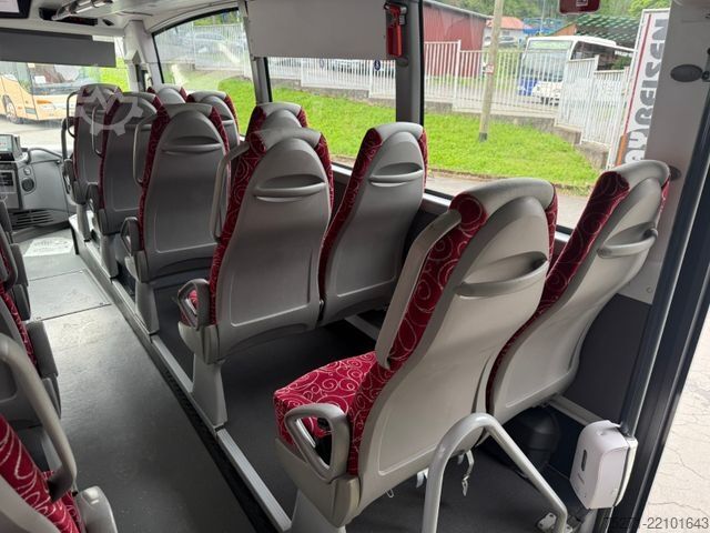 Távolsági autóbusz IRIZAR i4 integral