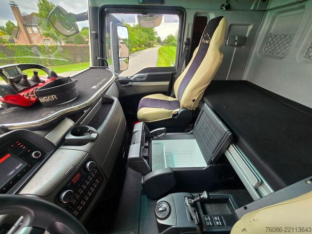 Kraanwagen MAN TGX 26.400 KRAANWAGEN 34002 34tm PALFINGER!!EUR...