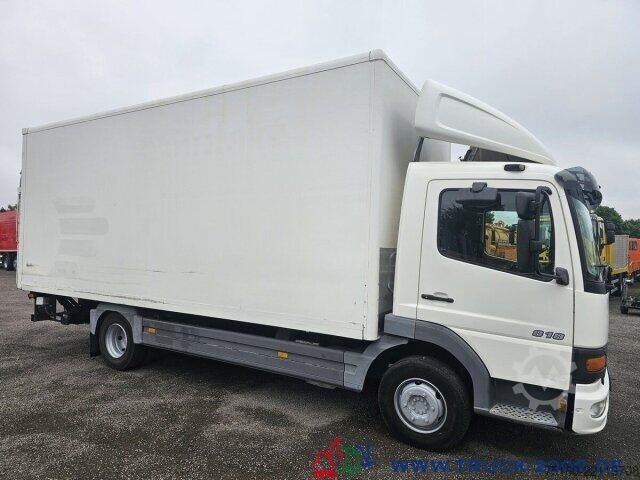 Vrachtwagen met bakwagen Mercedes-Benz Atego 818 Klima + Ladebordwand BÄR 1.000 Kg