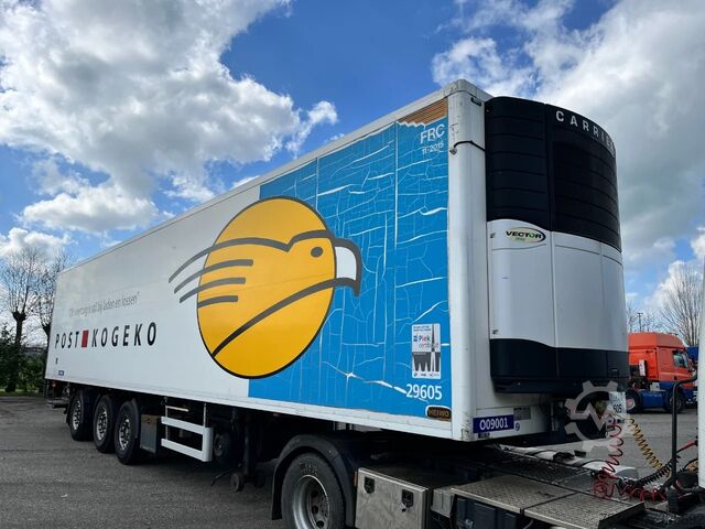 Gekoeld/bevroren transport H.T.F. HZO 39 / Laadklep / Stuuras / SAF-assen