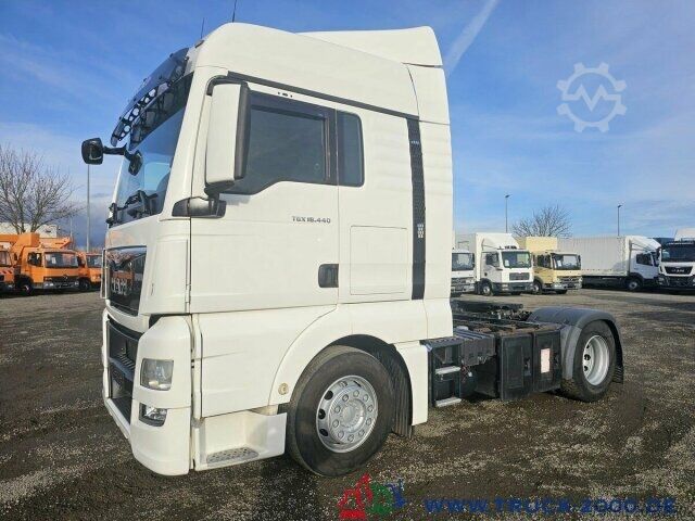 Abrollcontainer MAN TGX 18.440 XXL 2Betten Retarder 1.Hd Kühlschrank