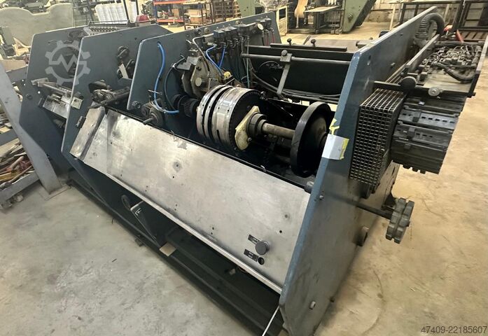 Boekbindmachine Kolbus BF 522 Case Making Line