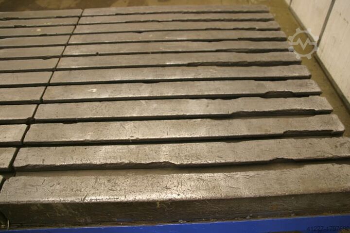 Spændeplade med T slids Stolle 2250/1100/H820 mm