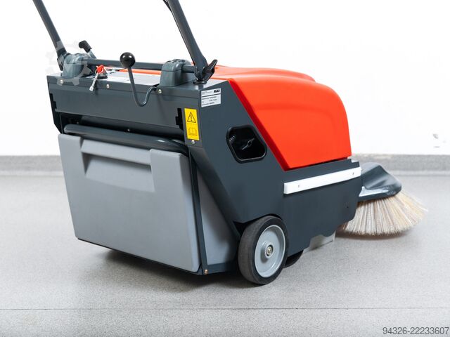 Hako Sweepmaster B650 με νέα μπαταρία Hako Sweepmaster B650 - 2018y - NEW BATTERY