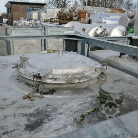 1000litrový kontejner IBC z materiálu V2A Stöcklin 9533