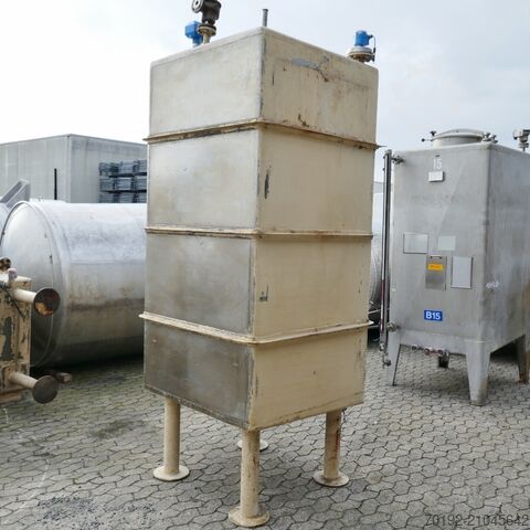 Cuve rectangulaire de 2500 litres en acier inoxydable V2A  9528