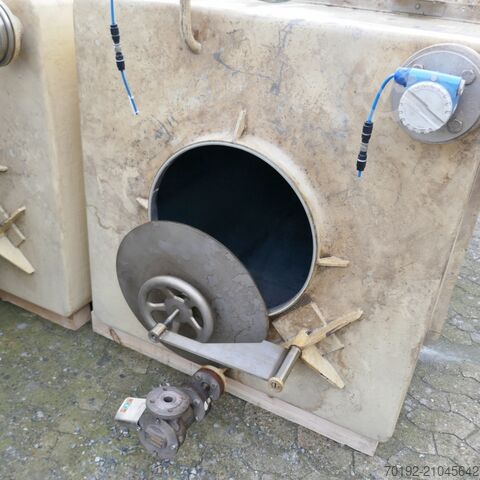 Cuve rectangulaire de 2500 litres en acier inoxydable V2A  9528