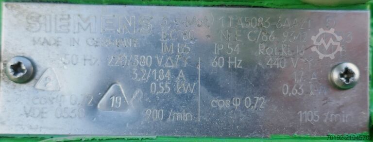 8000 literes, V2A anyagú szigetelt tartály oldalsó propellerkeverővel  9469