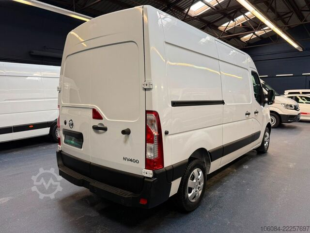 Furgão de teto alto NISSAN NV400 Kastenwagen L2H2 Comfort Klima 1.Hand