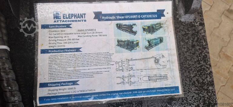 Scrap shear for excavators from 20 tons.  