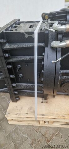 Scrap shear for excavators from 20 tons.  