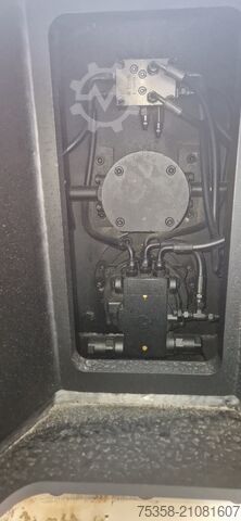 Scrap shear for excavators from 20 tons.  