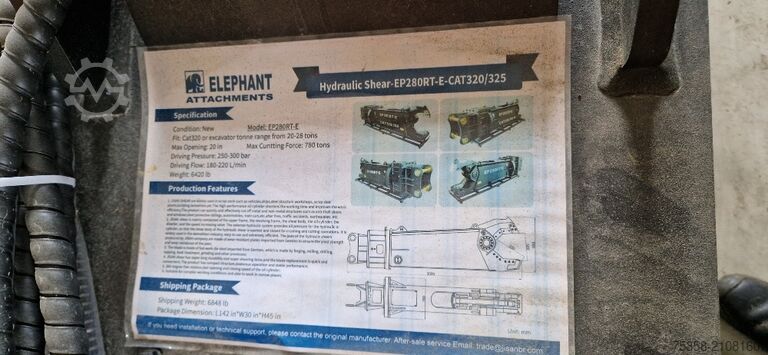 Scrap shear for excavators from 20 tons.  