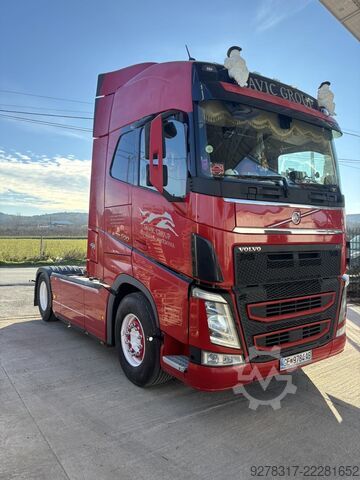 Cap tractor standard Volvo FH500
