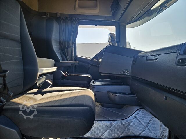 Trattore stradale standard SCANIA R490 Streamline