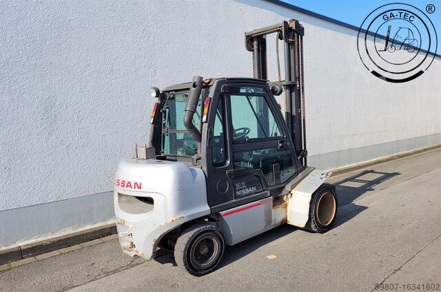 Diesel gaffeltrucks Nissan YG1D2A320