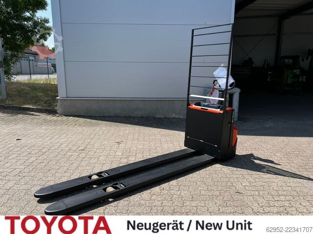 Ručni paletni viljuškar Toyota LWE 200 / neu!