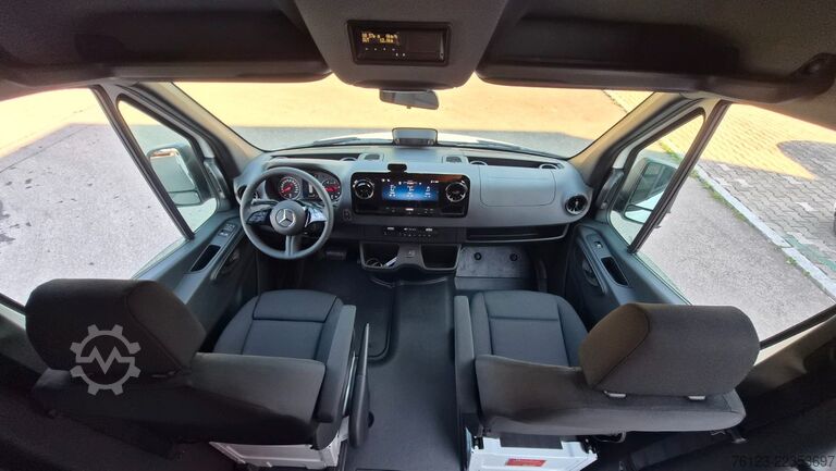 Minibus MERCEDES-BENZ 10 Sprinter Lord Light 22 Sitzer Vorlauffahrzeug