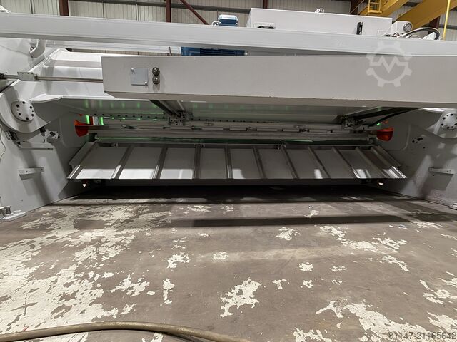 Hydraulisk giljotinsax ADIRA 