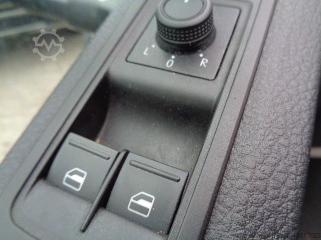 Pick-up varevogn VOLKSWAGEN T6 Doka 4motion Standheizung/ Klima