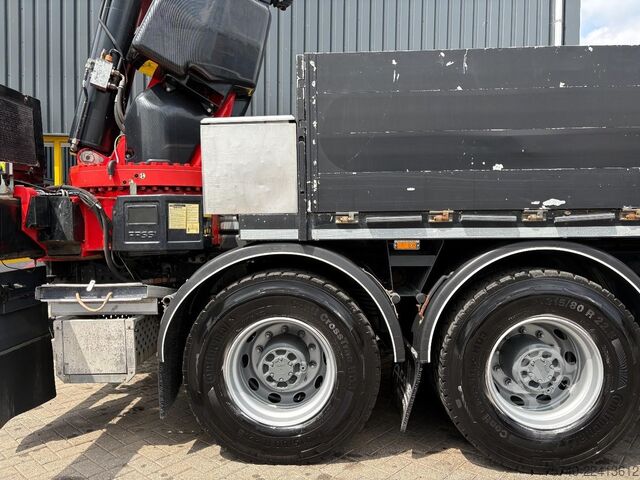 Camión grúa DAF CF530 + FASSI F 820 RA 6X EXT.  +  JIB 6X EXT. ...