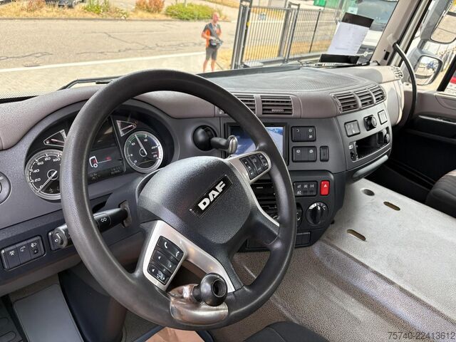 Kraanwagen DAF CF530 + FASSI F 820 RA 6X EXT.  +  JIB 6X EXT. ...