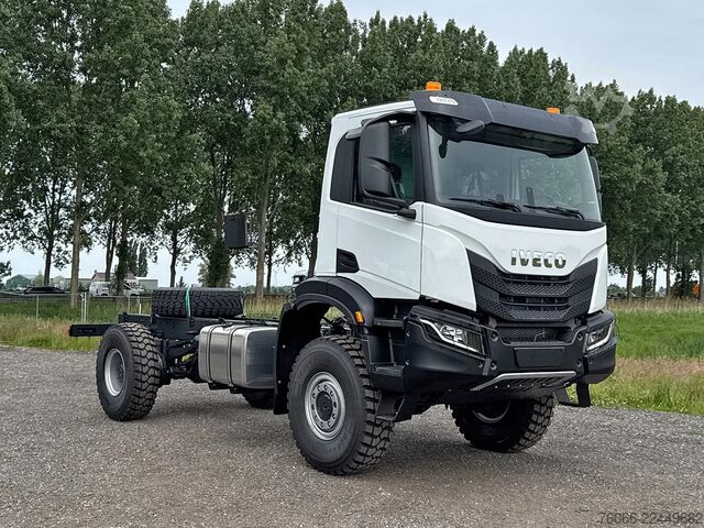 Telaio con cabina Iveco T-Way AD190T43WH-4500 AT Chassis Cabin (8 units)