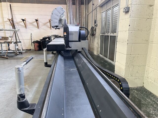 Segatrice per profili LE Schuco PDG E Cut 600