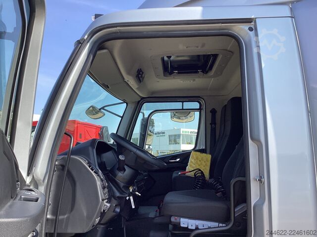Camion con carrozzeria personalizzata Ford Ford 4x2 Road 1833 Daycab