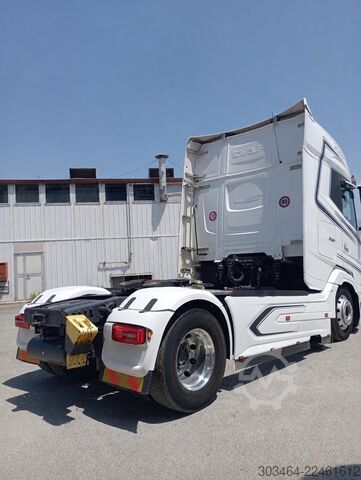 Trattore stradale standard DAF XG+ 530 euro 6e FULL PNEUM. & Full Opt.