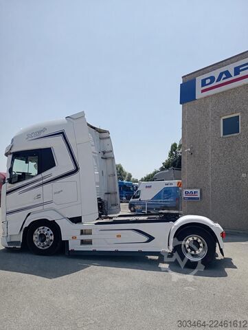 Trattore stradale standard DAF XG+ 530 euro 6e FULL PNEUM. & Full Opt.