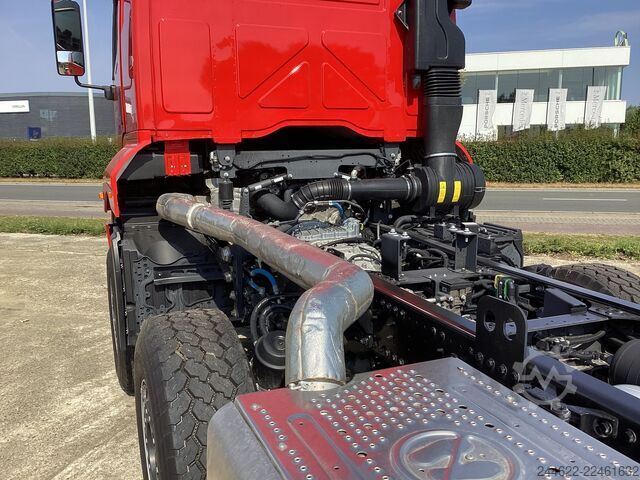 Châssis de camion Ford 8x4 Construction 4145D Low Roof Sleeper
