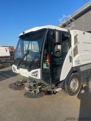 Veegmachine Johnston C401