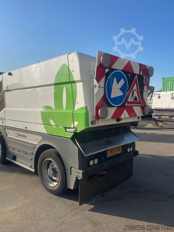 Veegmachine Johnston C401