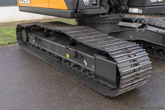 Raupenbagger CASE CX 250E
