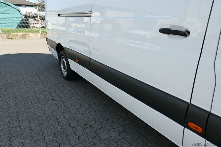 Hög tak skåpbil MERCEDES-BENZ Sprinter 315 CDI 907 Maxi Kasten Kamera