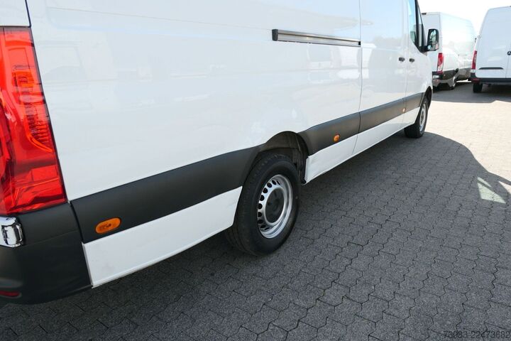 Hög tak skåpbil MERCEDES-BENZ Sprinter 315 CDI 907 Maxi Kasten Kamera