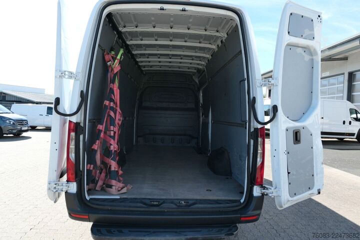 Hög tak skåpbil MERCEDES-BENZ Sprinter 315 CDI 907 Maxi Kasten Kamera