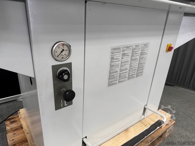 Guilhotine snijmachine voor papier Ideal 5560